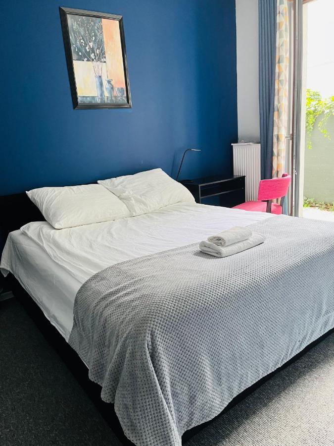 Airport Comfy Guest Home ワルシャワ エクステリア 写真